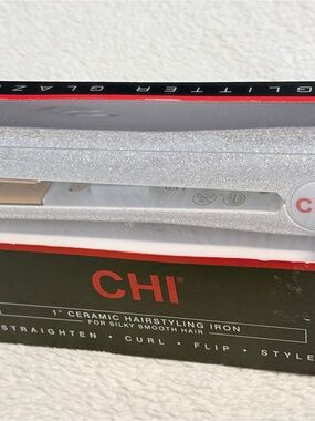 CHI 1" Ceramic Hairstyling Iron in Silver